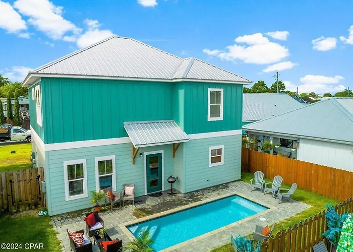 Heated And Cooled Pool Home That Sleeps 14 Near Beach!!