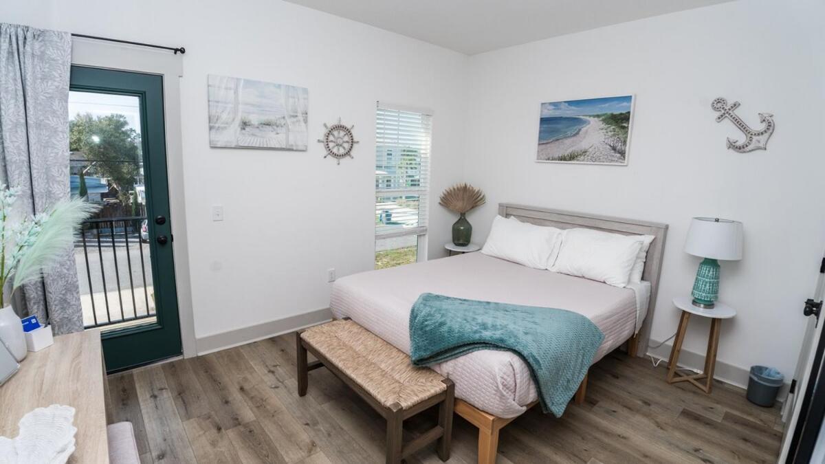 Holiday home Heated And Cooled Pool That Sleeps 14 Near Beach!! Panama City Beach
