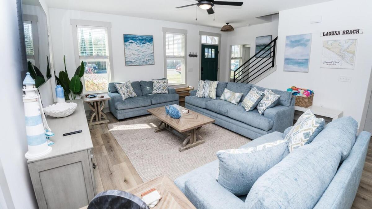 Holiday home Heated And Cooled Pool That Sleeps 14 Near Beach!! *