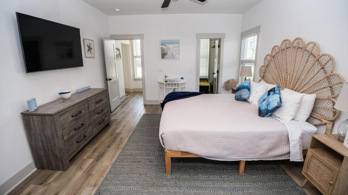 Heated And Cooled Pool That Sleeps 14 Near Beach!! Panama City Beach
