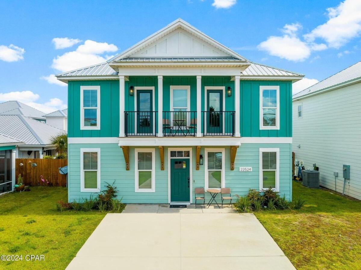 Heated And Cooled Pool That Sleeps 14 Near Beach!!