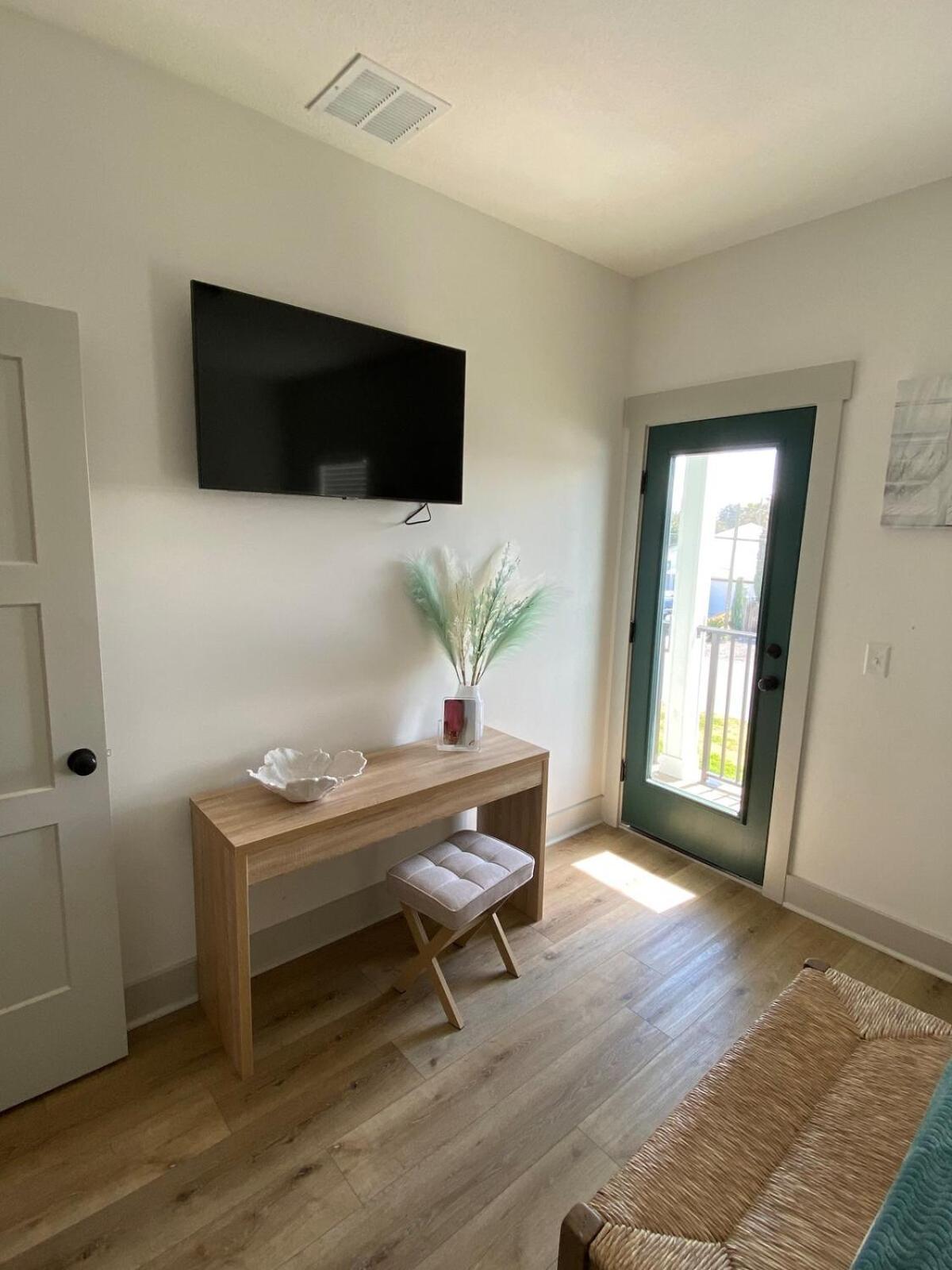 Heated And Cooled Pool That Sleeps 14 Near Beach!! * Panama City Beach